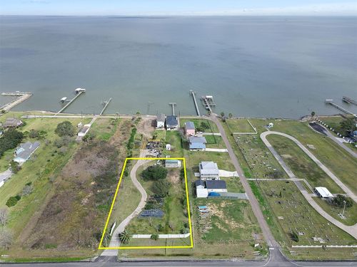 2222 E Bayshore Dr, San Leon, TX, 77539 | Card Image