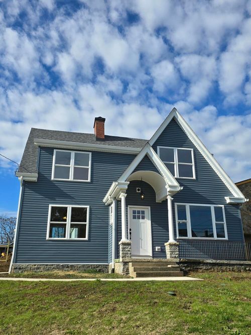 24 N Burns Ave, Winchester, KY, 40391-1918 | Card Image