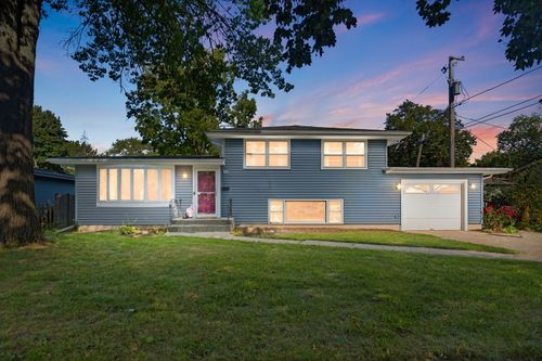 324 Alma Ter, Cary, IL, 60013-2102 | Card Image