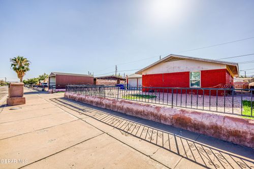 9909 Sidewinder St, El Paso, TX, 79924-4925 | Card Image