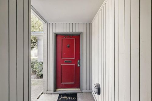 5047 N Hall St, Dallas, TX, 75235-8813 | Card Image