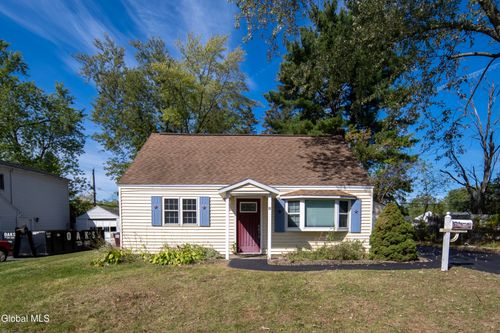 11 Luella Rd, Latham, NY, 12110-2414 | Card Image