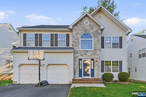 19 Colmart Way, Bridgewater, NJ, 08807 | Card Image