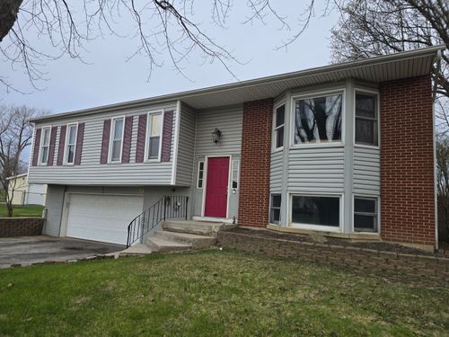 79 Maple Ct, Hebron, IN, 46341-9169 | Card Image