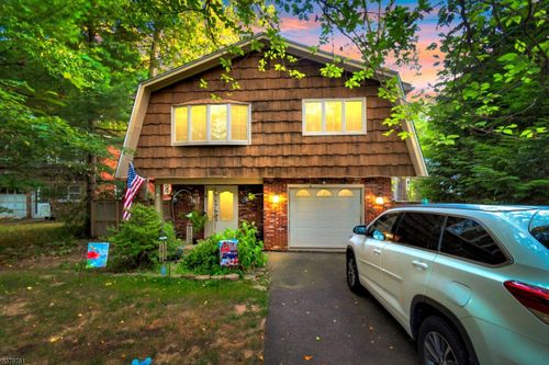 52 River Rd, Stanhope, NJ, 07874-3442 | Card Image