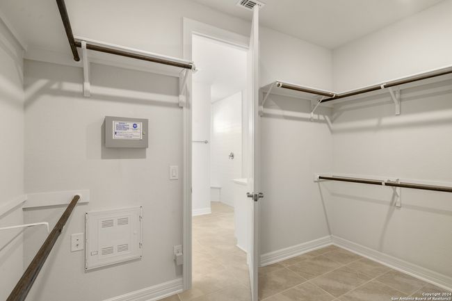 948 Nolte Bnd, House other with 3 bedrooms, 3 bathrooms and null parking in Seguin TX | Image 23