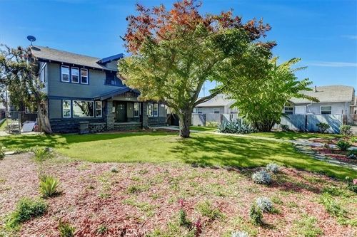 1048 E 5th St, Long Beach, CA, 90802-1656 | Card Image