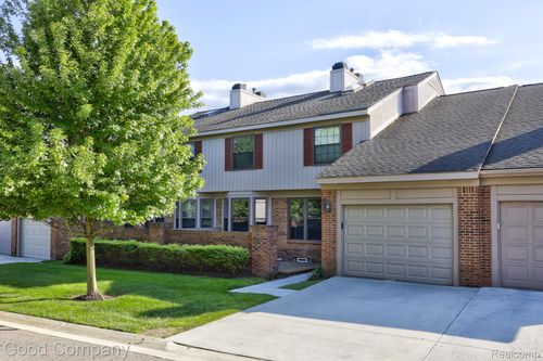 7354 Birkshire, West Bloomfield, MI, 48322-2918 | Card Image