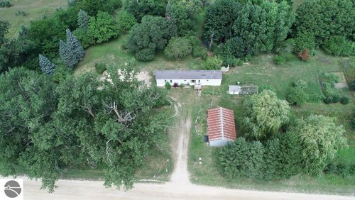 10351 E 12 3/4 Rd, Manton, MI, 49663-8546 | Card Image