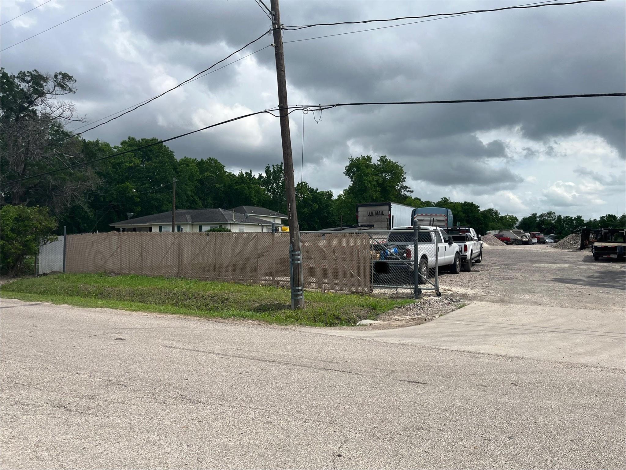 Land in Houston 5