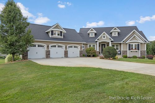 4440 Sunrise Trl, Caledonia, MI, 49316-9270 | Card Image