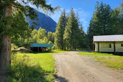 9304 Upper Lillooet River Fsr, Pemberton, BC, V0N2L2 | Card Image