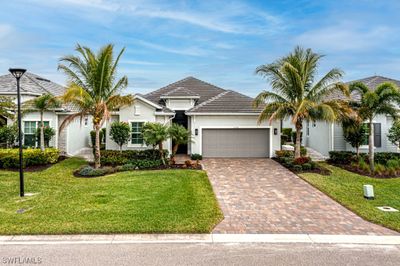 15116 Blue Bay Circle, House other with 3 bedrooms, 3 bathrooms and null parking in Fort Myers FL | Image 2