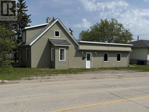165 3rd St, Dryden, ON, P8N2V9 | Card Image