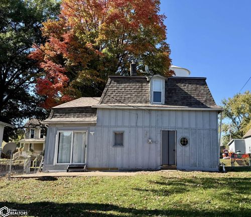 710 N C St, Oskaloosa, IA, 52577-2125 | Card Image