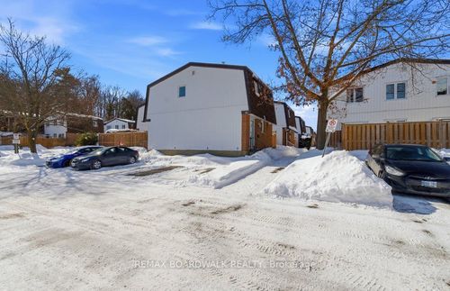 65-837 Eastvale Dr, Ottawa, ON, K1J7T5 | Card Image