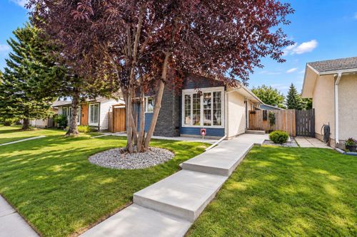 707 Malvern Dr Ne, Calgary, AB, T2A5P9 | Card Image