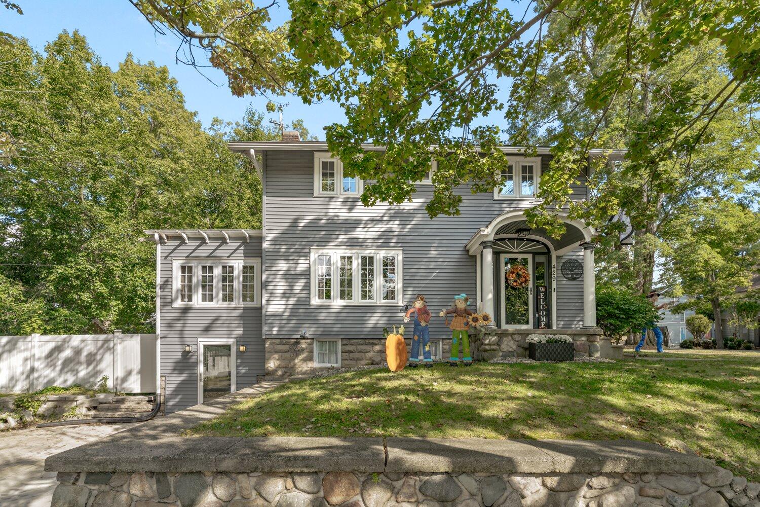 Washington St, Hastings, MI 49058