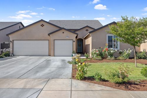 1977 Sherbrook Ave, Tulare, CA, 93274-1175 | Card Image