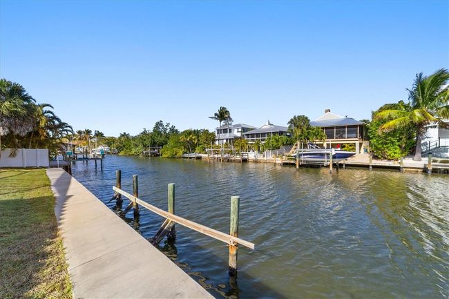 4937 Oxford Dr, House other with 3 bedrooms, 2 bathrooms and null parking in SIESTA KEY FL | Image 31