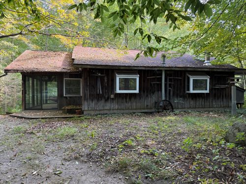 369 65th St, South Haven, MI, 49090-9389 | Card Image