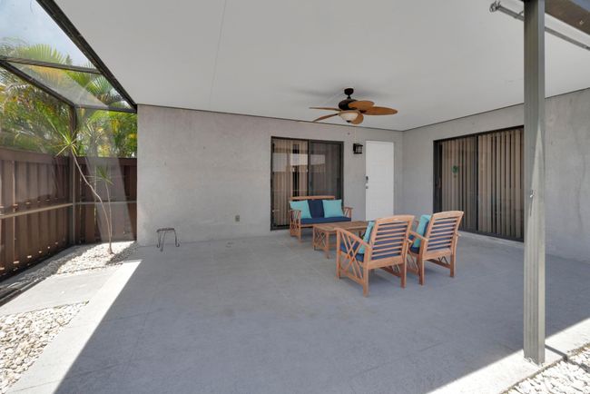 0 - 2004 Se Round Table Dr, Condo with 2 bedrooms, 3 bathrooms and null parking in Port St. Lucie FL | Image 5