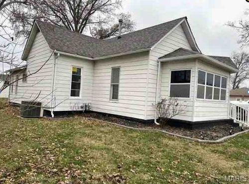 875 Martin Luther King Jr Dr, Centralia, IL, 62801 | Card Image