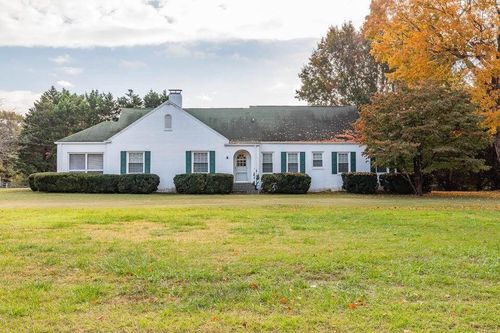 2034 Hickory Valley Rd, CHATTANOOGA, TN, 37421-2531 | Card Image