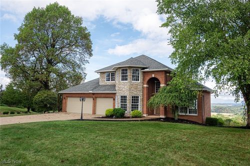 3 Retilly Dr, Coshocton, OH, 43812-9326 | Card Image