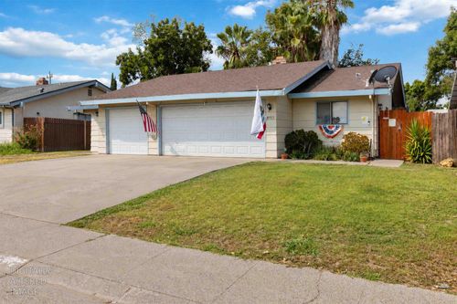4913 Harrison St, North Highlands, CA, 95660-5363 | Card Image