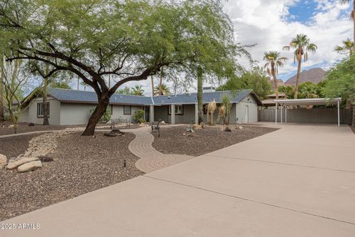 5301 N 43rd Pl, Phoenix, AZ, 85018-1673 | Card Image