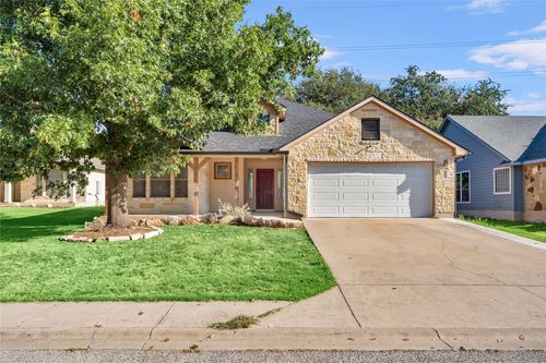 206 Cailin Ct, Burnet, TX, 78611-5949 | Card Image