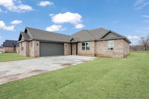 320 Sunset Cv, Mead, OK, 73449 | Card Image