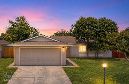 7229 Lawnwood Dr, Sacramento, CA, 95828-2221 | Card Image