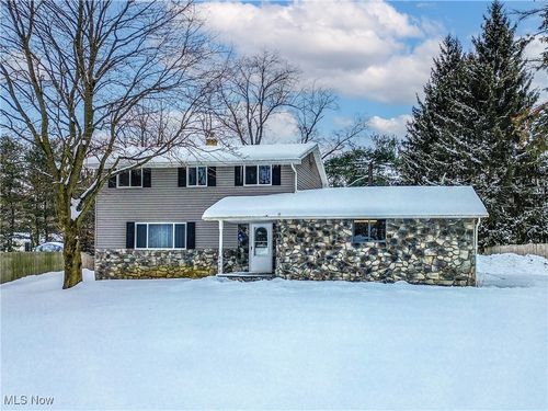 8499 Sherri Ave Nw, Canal Fulton, OH, 44614-9608 | Card Image