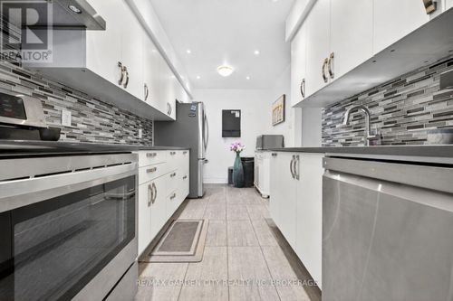 8-3008 Palmer Dr, Burlington, ON, L7M1L2 | Card Image