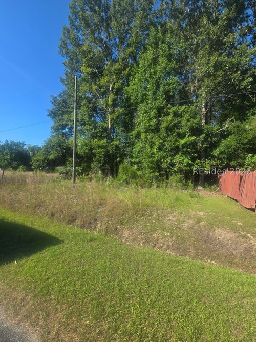 35 Jenkins Rd, Yemassee, SC, 29945-7801 | Card Image