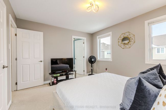 302 Song Sparrow St, House attached with 3 bedrooms, 3 bathrooms and 2 parking in Nepean ON | Image 24