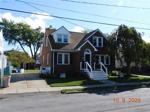 58 Kent St, Blasdell, NY, 14219-1724 | Card Image