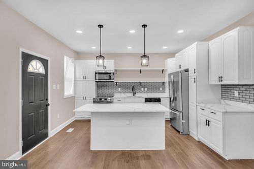 2045 E 31st St, BALTIMORE, MD, 21218-3105 | Card Image