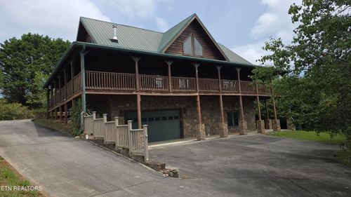 135 Marble Bluff Dr, Kingston, TN, 37763-5615 | Card Image