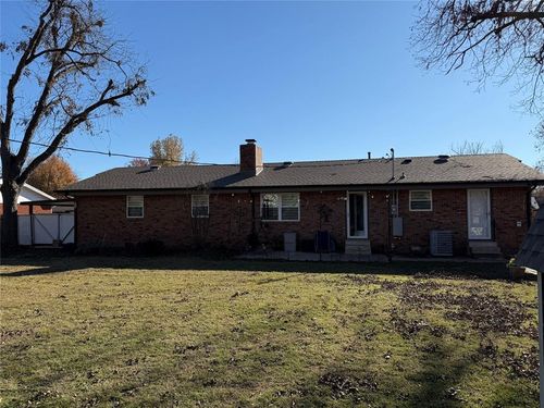 1301 Vine St, Norman, OK, 73072-6004 | Card Image