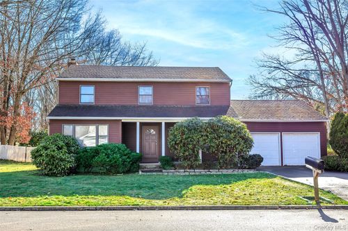 6 23rd St, East Setauket, NY, 11733-1000 | Card Image