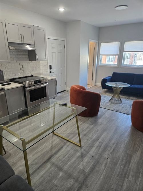 apt-103-68 Main St, Everett, MA, 02149-5788 | Card Image