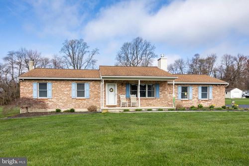 28 Lobachsville Rd, FLEETWOOD, PA, 19522-9740 | Card Image