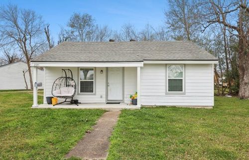 2725 29th St, Port Arthur, TX, 77640-2733 | Card Image