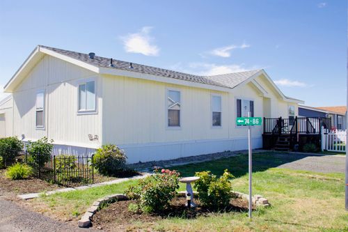 10510 W Richland Rd, Cheney, WA, 99004-8628 | Card Image