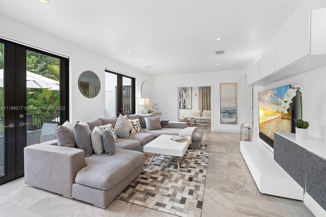 321 Costanera Rd, House other with 5 bedrooms, 7 bathrooms and null parking in Coral Gables FL | Image 10