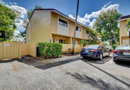 9270 Nw 40th St, Coral Springs, FL, 33065-2944 | Card Image