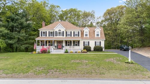 93 Londonderry Way, Uxbridge, MA, 01569-1265 | Card Image